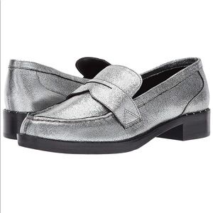 Metallic Marc Fisher Vero penny loafer 💎